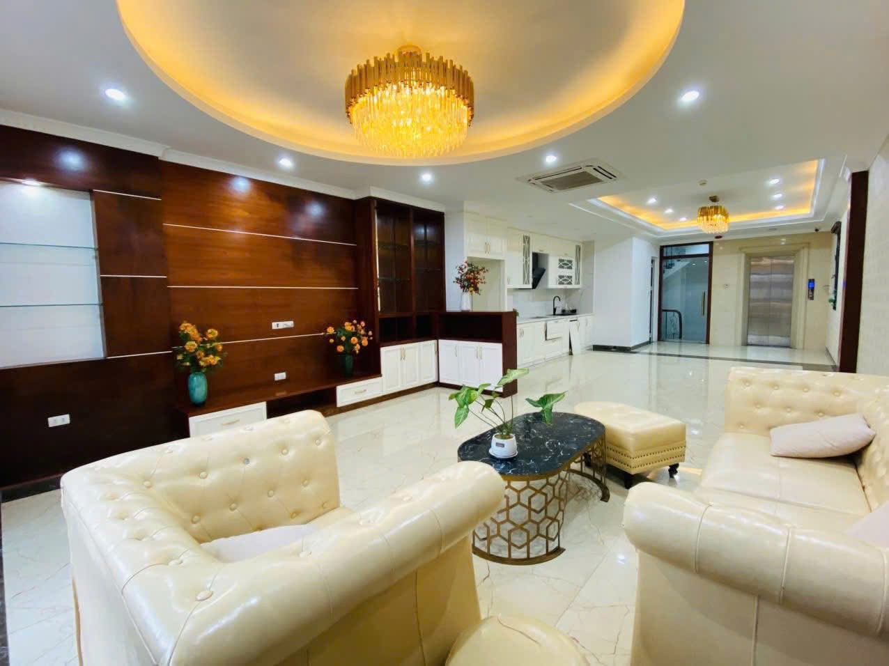 NHÀ ĐẸP- PHÂN LÔ- 7 TẦNG- THANG MÁY- THÔNG SÀN- VỈA HÈ- Ô TÔ TRÁNH- PHỐ TRUNG KÍNH TO.