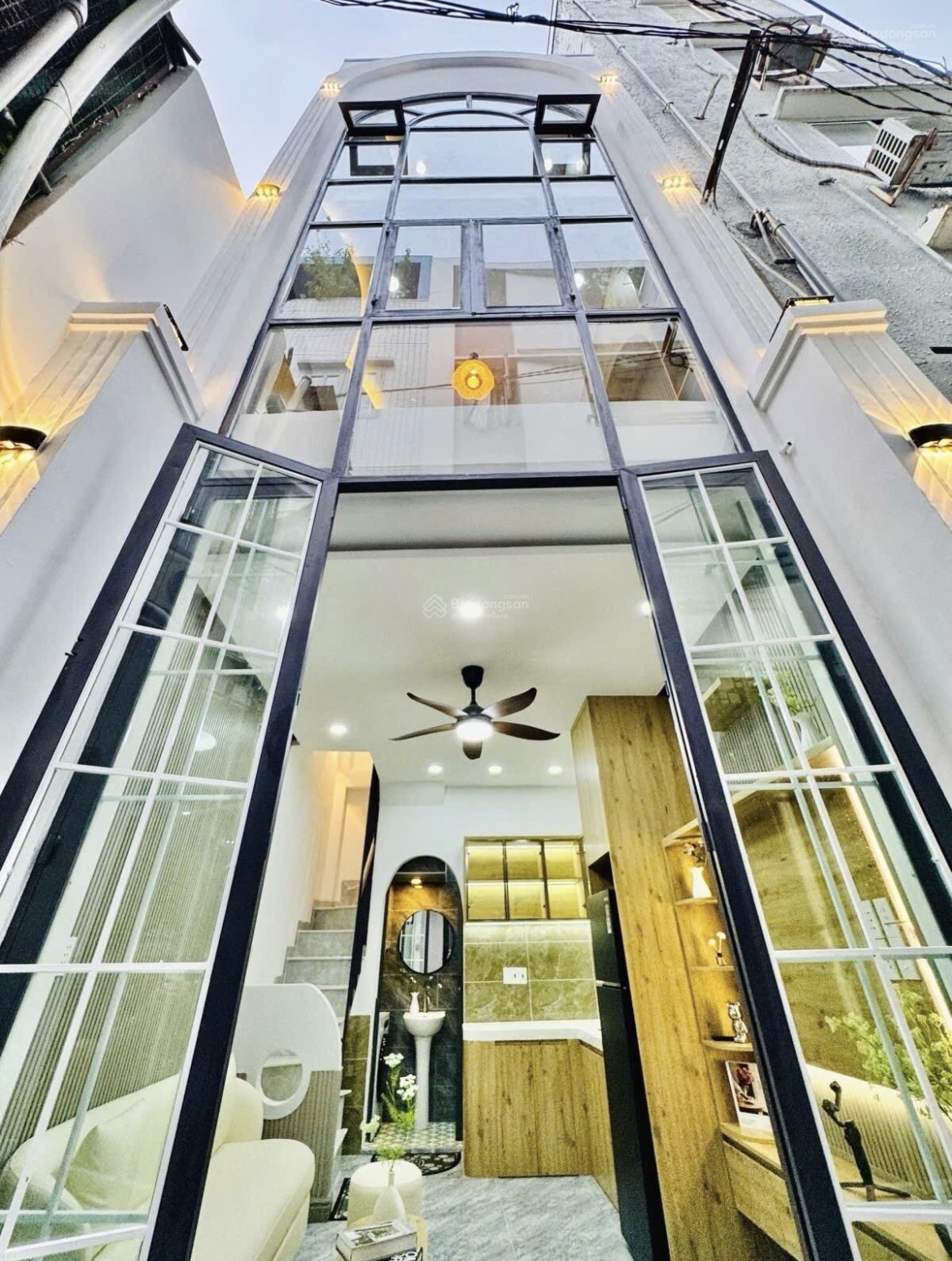 Nhà hẻm Huỳnh Văn Bánh , gần Lê Văn Sỹ Phú Nhuận – 4.45 tỷ - giá hiếm