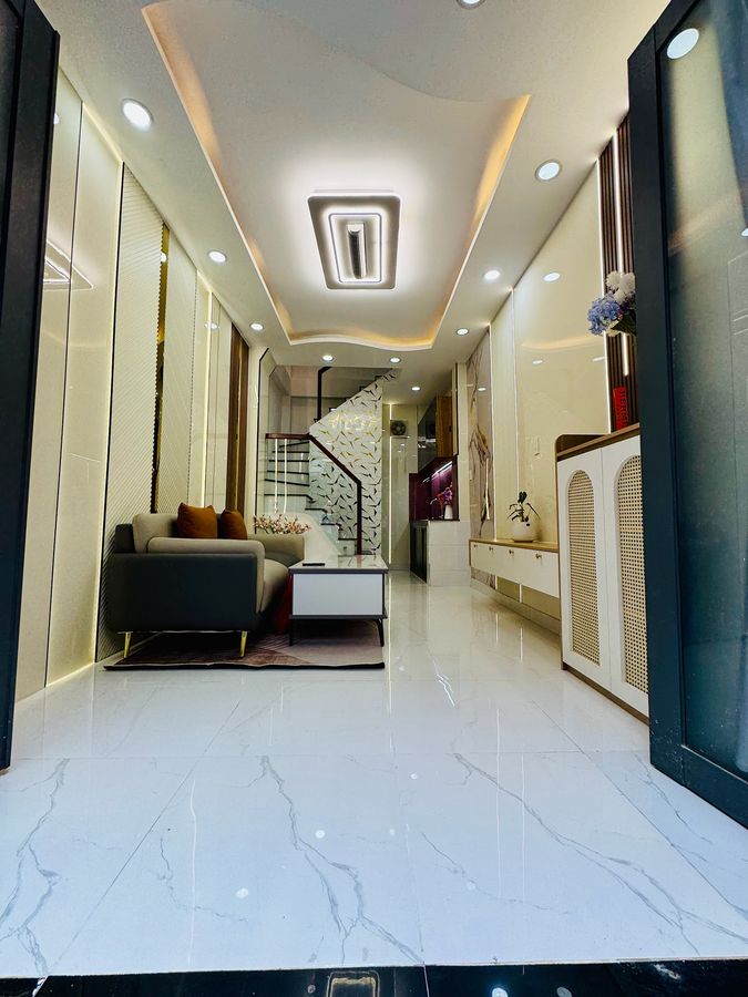 Nhà mới Quận 3 – Cách mạng tháng tám – 1 trệt 2 lầu + sân thượng – 2PN – Giá 4.85 tỷ - ở ngay - gần Công viên Lê Thị Riêng