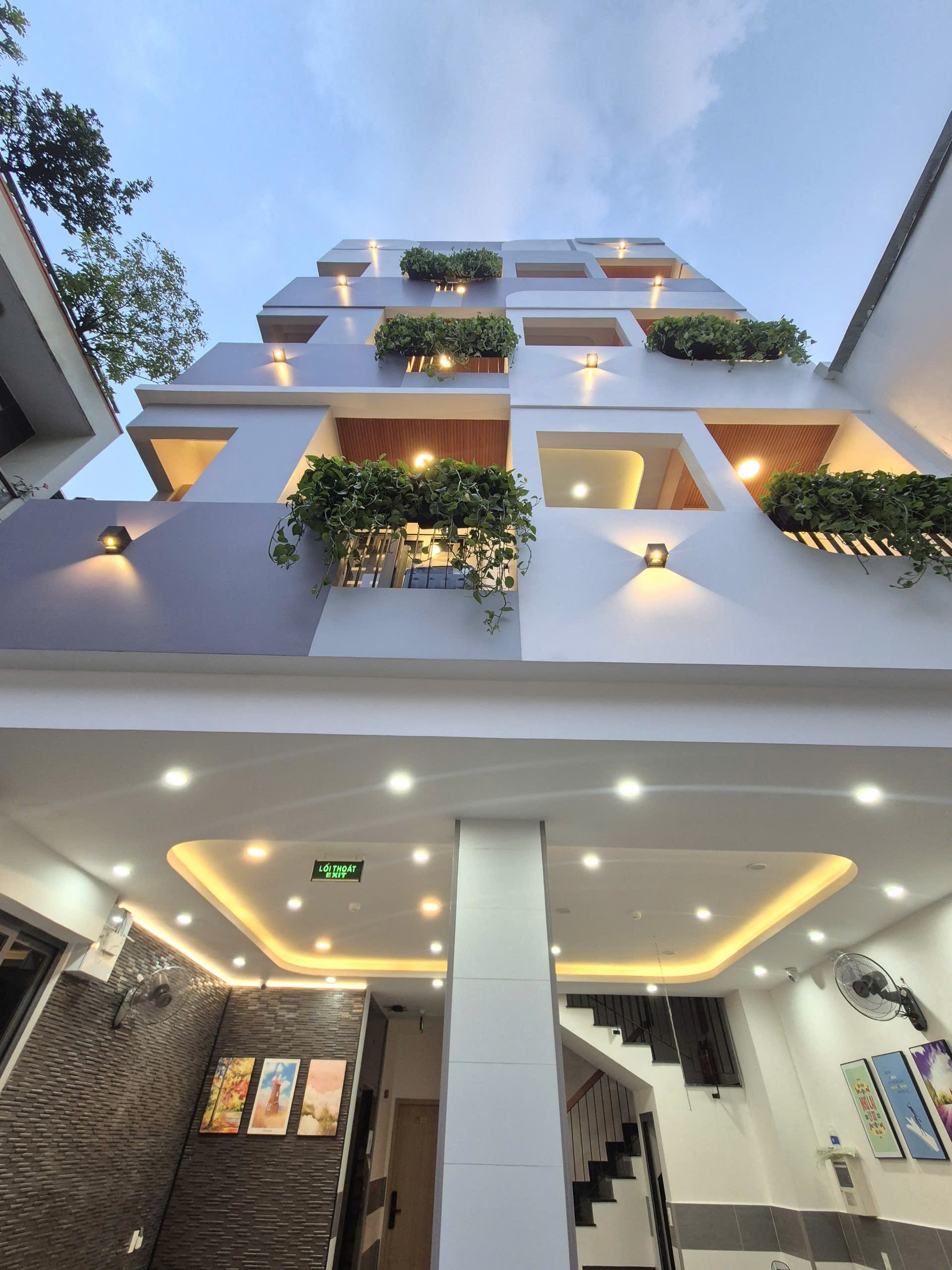 Tòa Nhà CHDV - Thu Nhập 1,4 tỷ/năm - 100m²(6,3 x 16) 4 Tầng - 29,9 Tỷ - Cao Thắng (Nối Dài) Q.10 Trang Bị PCCC Đạt Chuẩn Theo Qui Định