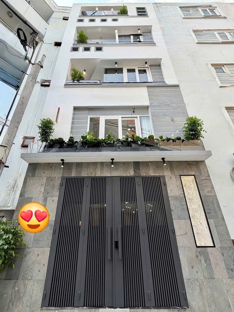 Bán Nhà Khu Phan Xích Long Quận Phú Nhuận - 55m²(5,5 x 10) 5 Tầng - Hoàn Công Đủ - 13 Tỷ Chút Nhà Nội Thất Nhập Khẩu - Dọn Vào Ở Ngay