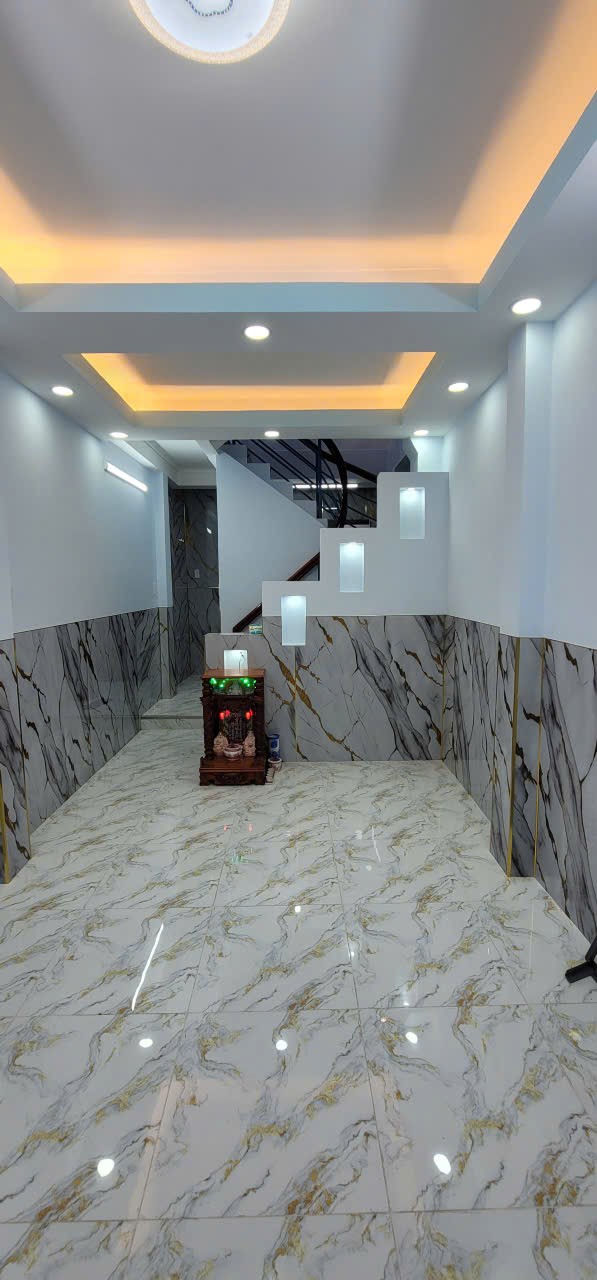 Bán Nhà Đường Hòa Hảo Q.10 - Hẻm 4m Thông - 24m² x 4 Tầng - 5,7 Tỷ - Đúc Thật - Hoàn Công Đủ Nhà Mới Ở Ngay - Bán Nhanh Trước Tết