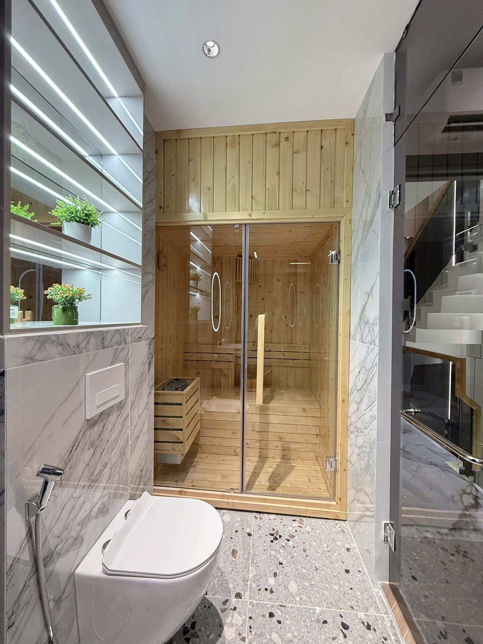 LÊ ĐỨC THỌ HẺM 6M OTO NGỦ NHÀ - 48m2 6 TẦNG - 10.5 TỶ