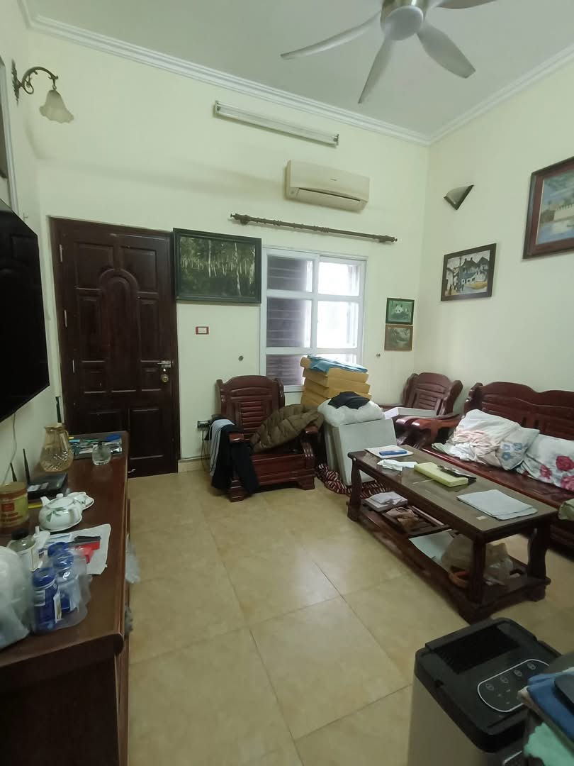 NHÀ ĐẸP DÂN XÂY CHẮC CHẮN, Ô TÔ TRÁNH, 35M RA MẶT PHỐ, SỔ ĐỎ HOA KHÔI, TRUNG TÂM QUẬN HAI BÀ, 2 MẶT THOÁNG.