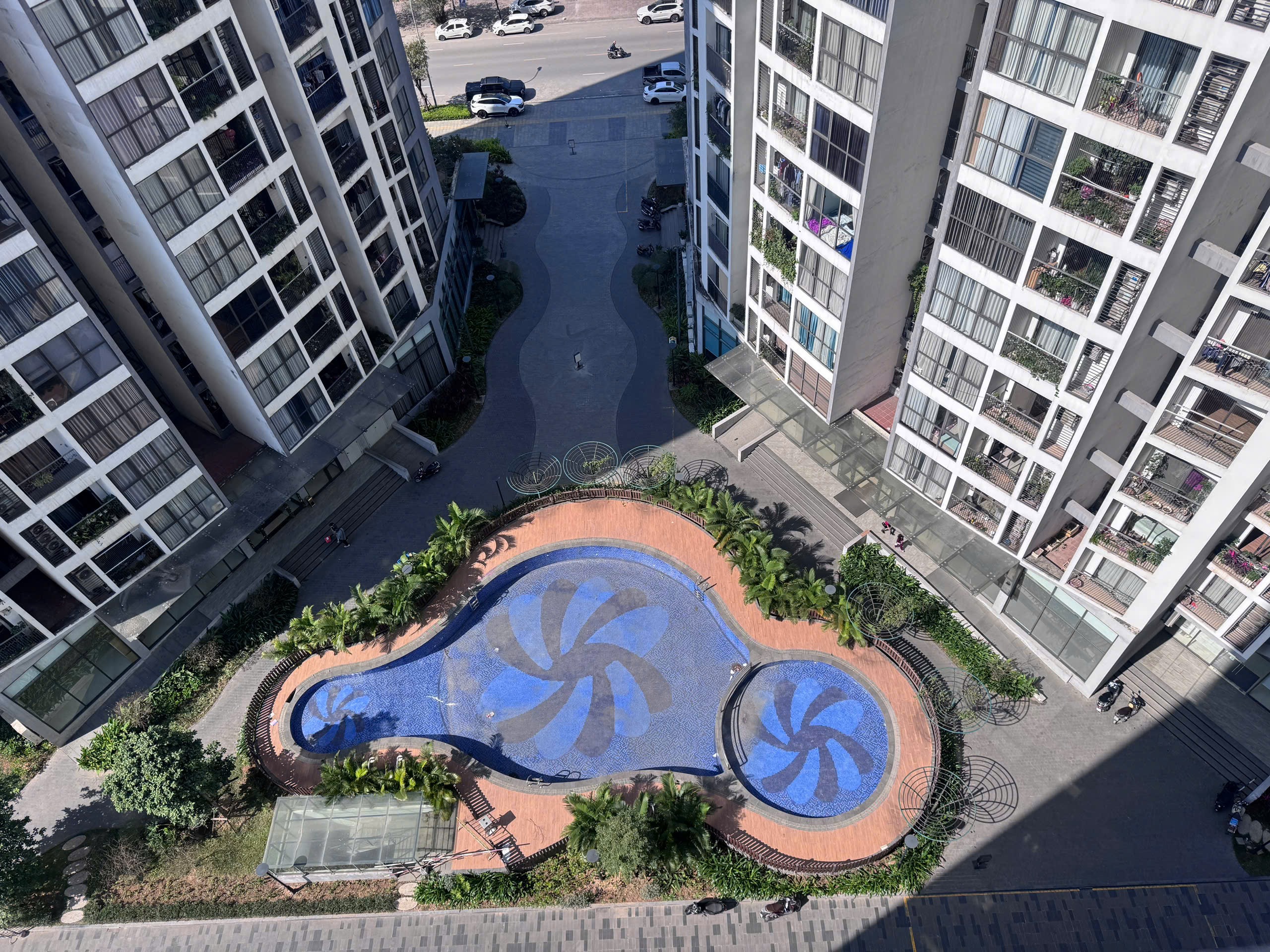 BÁN CĂN HỘ 2 NGỦ FULL ĐỒ - VIEW ĐẸP TẦNG TRUNG - LE GRAND JARDIN -THIẾT KẾ ĐẸP VÀO Ở NGAY SỔ ĐỎ CC.