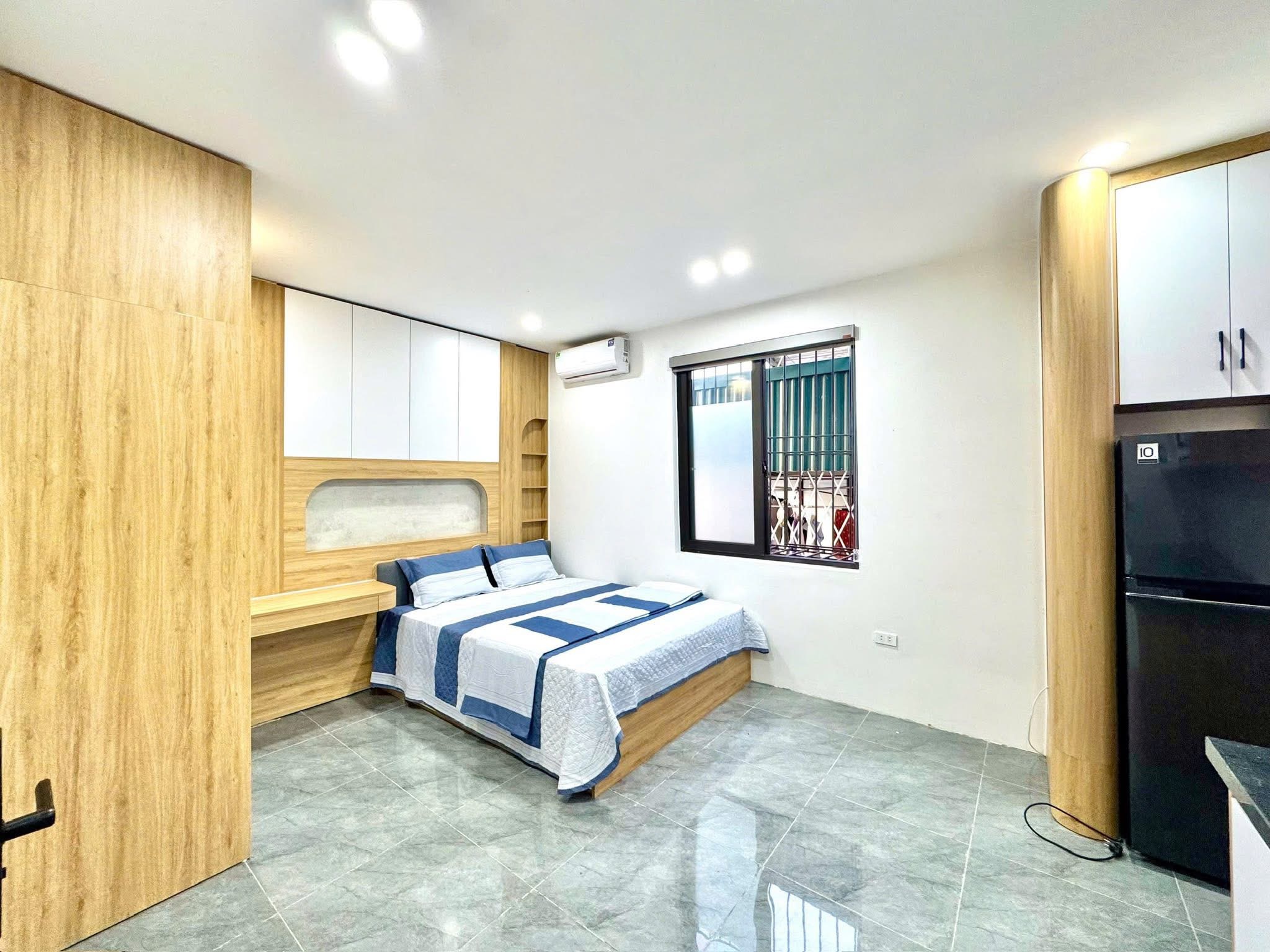 BÁN NHÀ LÊ THANH NGHỊ HAI BÀ TRƯNG - 35M 6T MT 4.2M - GẦN BÁCH KINH XÂY LÔ GÓC THANG MÁY 5 PHÒNG CHO THUÊ