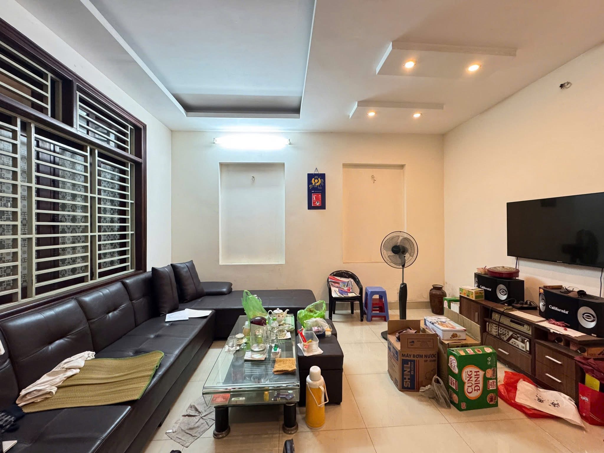 BÁN NHÀ VÕ THỊ SÁU HAI BÀ TRƯNG - 40M 5T MT 7.8M - NGÕ THÔNG GẦN HỒ QUỲNH GẦN CÔNG VIÊN NHÀ DÂN XÂY