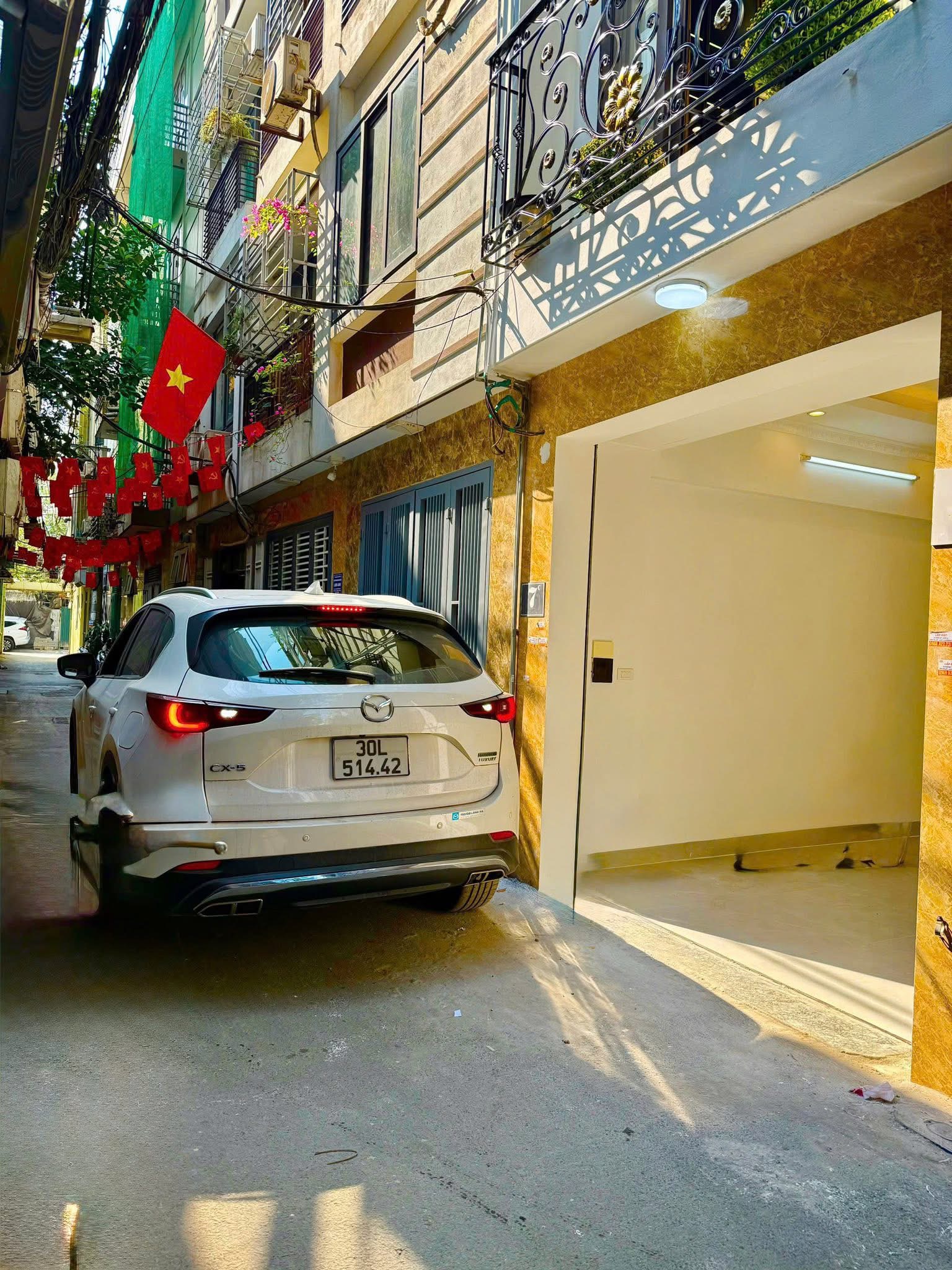 BÁN NHÀ PHÂN LÔ THỊNH LIỆT HOÀNG MAI - 35M 5T MT 3M - OTO ĐỖ CỬA SĐCC KINH DOANH VĂN PHÒNG