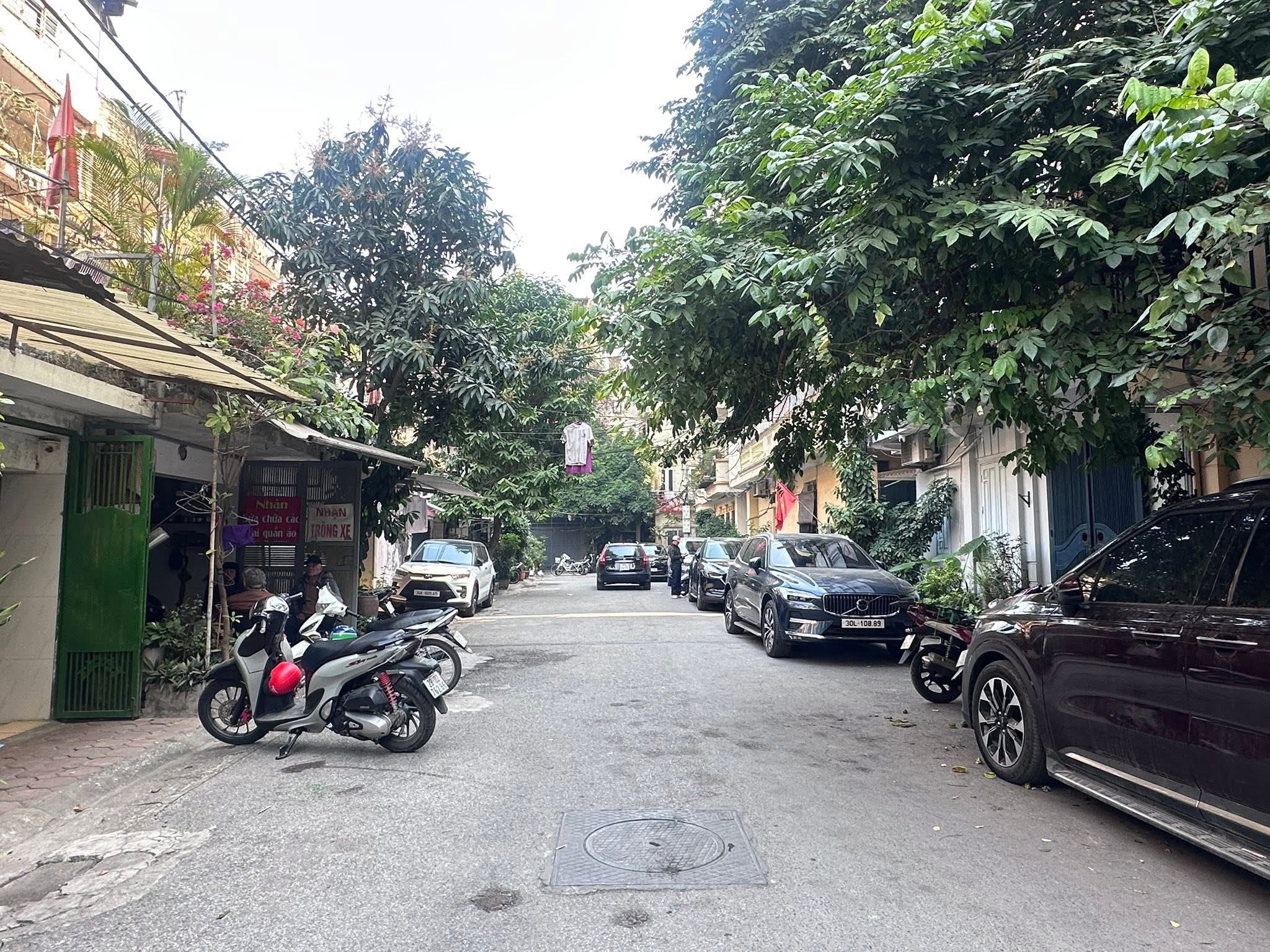 BÁN CĂN HỘ TẬP THỂ LÒ ĐÚC CẢM HỘI HAI BÀ TRƯNG - 50M 2PN - HƠN 3 TỶ SĐCC GIÁP HOÀN KIẾM GIÁ ĐẦU TƯ