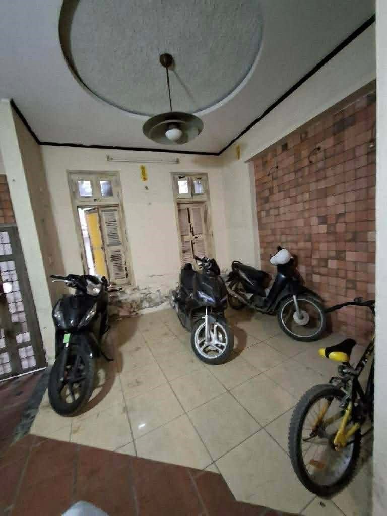 GẦN PHỐ_LÔ GÓC 2 THOÁNG, 86m2_PHỐ LÊ DUẨN_GIÁ TỐT_XÂY NHÀ DÒNG TIỀN THANG MÁY QUÁ ĐẸP