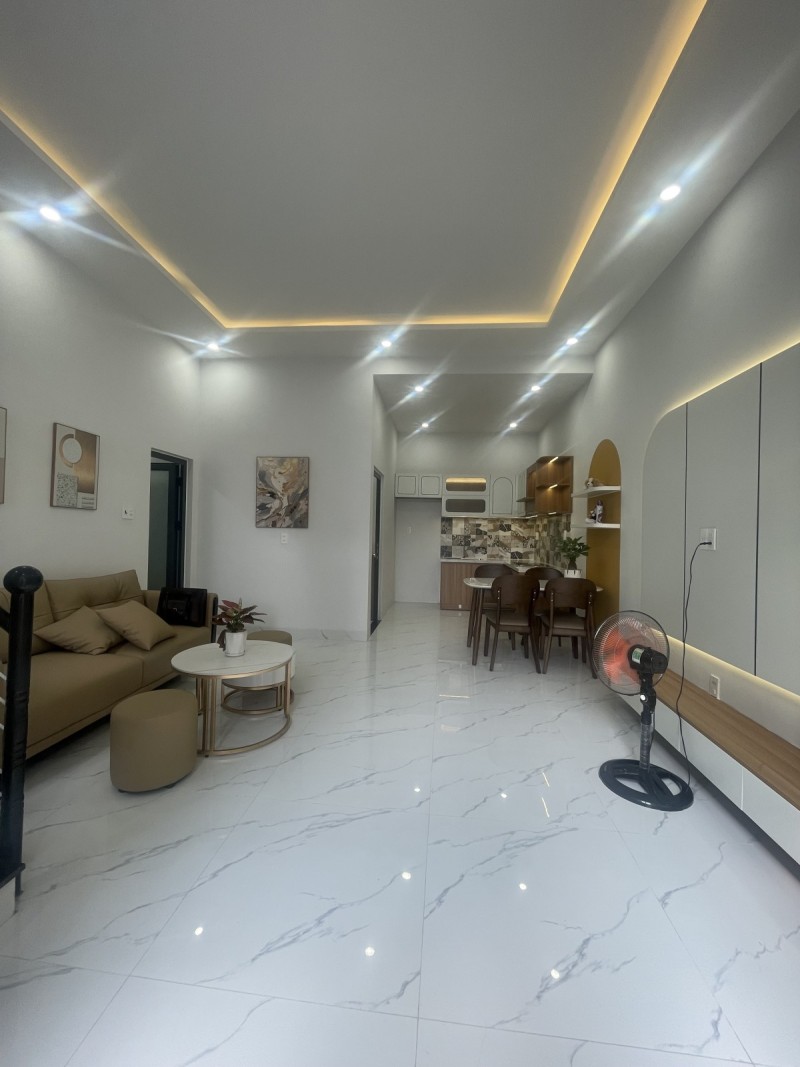 # Nhà sau MT Nguyễn Phước Nguyên, gần Chợ, 50m2, 2 tầng 3PN, 3.x tỷ