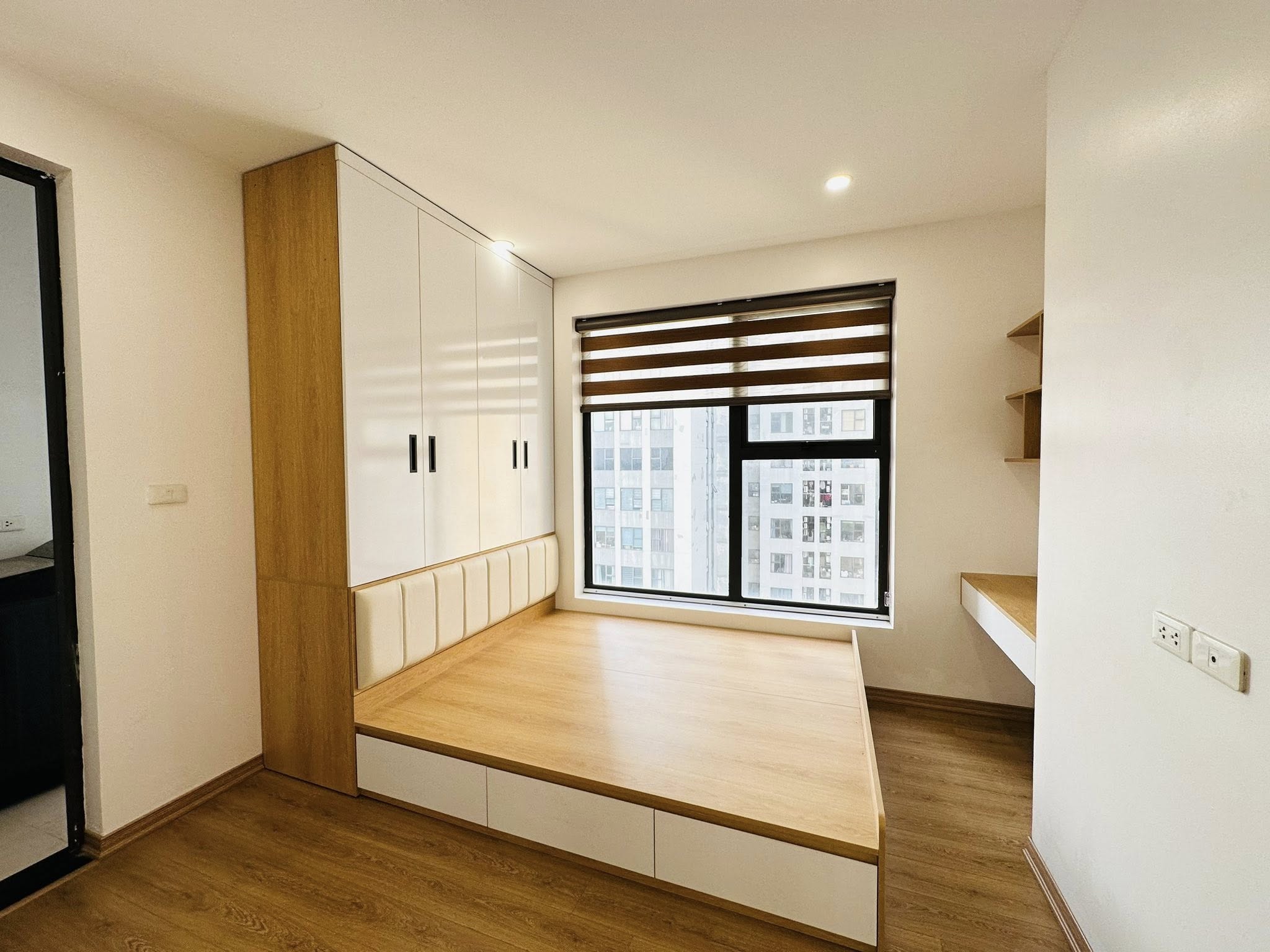 BÁN CĂN HỘ 60 M2 2 NGỦ 2WC FULL NỘI THẤT KHU VĂN PHÚ HÀ ĐÔNG