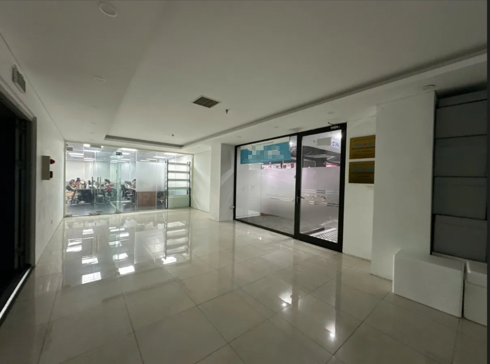 Cần sang nhượng mặt sàn thương mại quận Đống đa giá đầu tư.