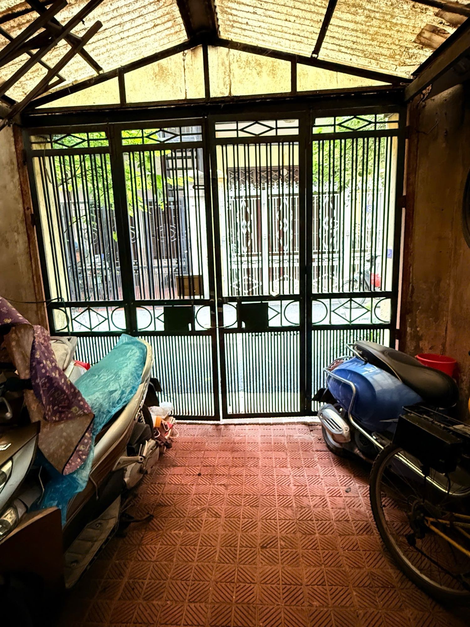 [BÁN GẤP] NHÀ MẶT PHỐ NGUYỄN VĂN TRỖI 45M² – 2 MẶT THOÁNG – VỈA HÈ KINH DOANH – GIÁ 28 TỶ