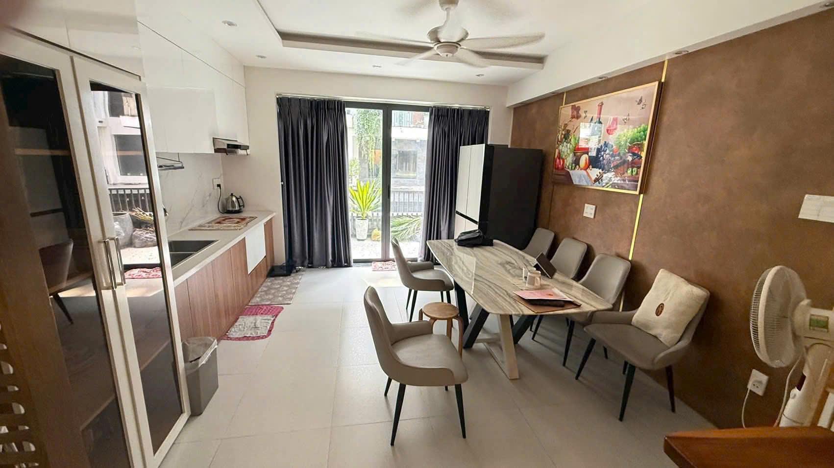 Bán nhà hẻm 737 Cách Mạng Tháng 8, quận Tân Bình; 4x17m; hẻm 6m