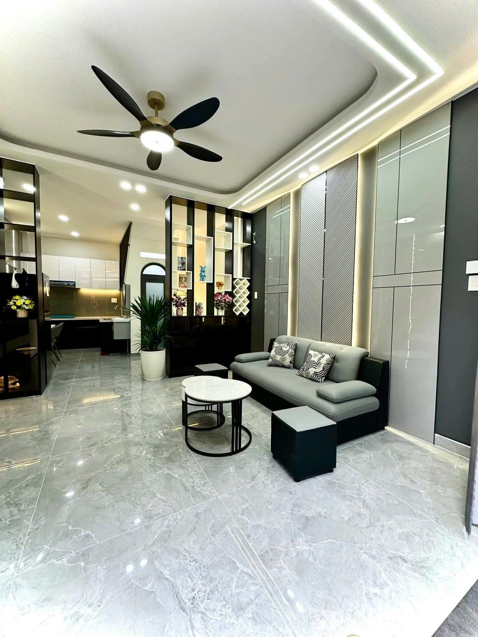 Bán nhà HXH Ấp Bắc, phường 13 Tân Bình (4*15) 5 tầng khu nhà ga T3