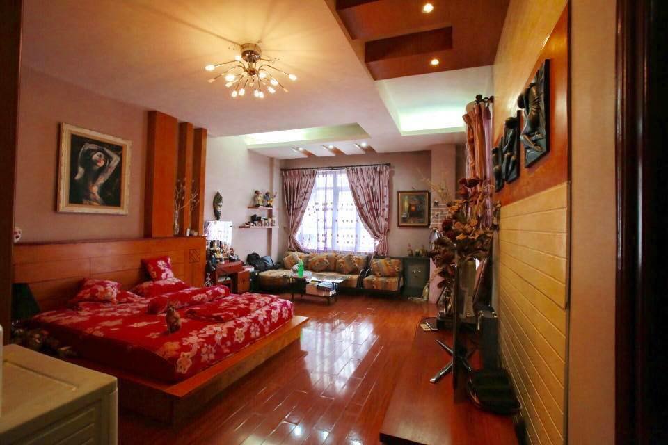 Bán nhà mặt phố Hàng Dầu, quận Hoàn Kiếm, vị trí đẹp, 59m2, 5 tầng