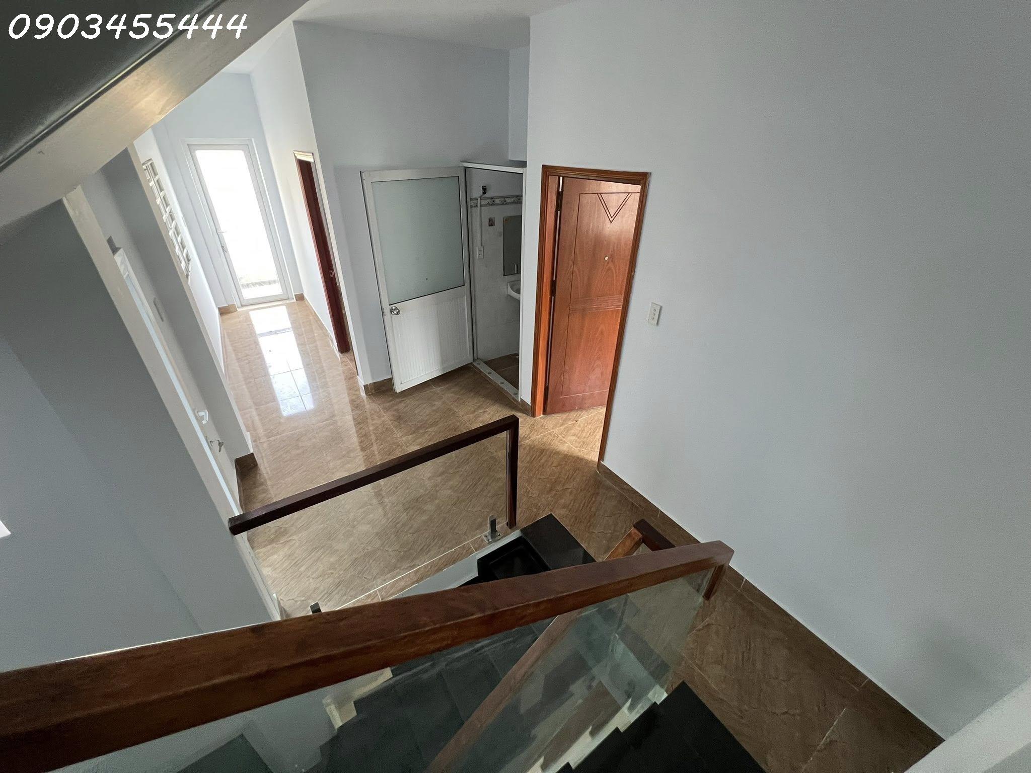 Nhà Linh Xuân Thủ Đức ngang 6.5m cực hiếm, 62m2, 3 tầng, 5.3 tỷ