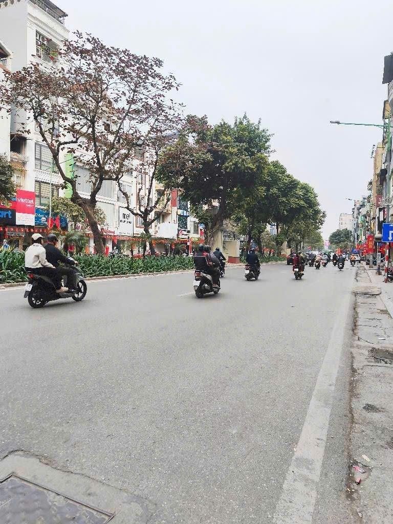 NHÀ ĐẸP KIM MÃ TT BA ĐÌNH FULL NỘI THẤT SỊN - NGÕ THOÁNG - MẶT TIỀN ĐẸP GIÁ 13.7 TỶ