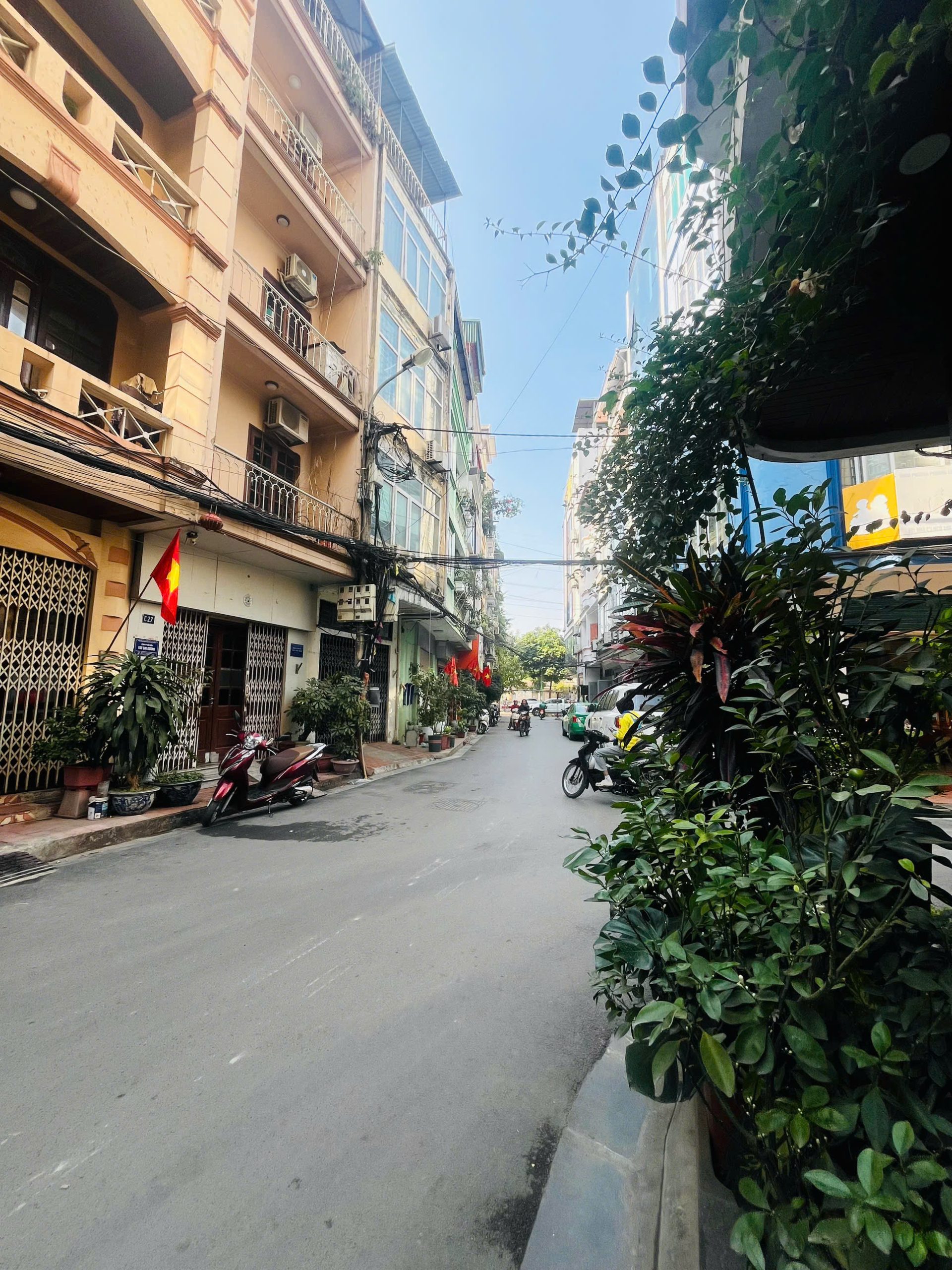 Cho thuê nhà nguyên căn mặt ngõ kinh doanh Hà Kê Tấn 50m2 x 5 tầng, 15 triệu