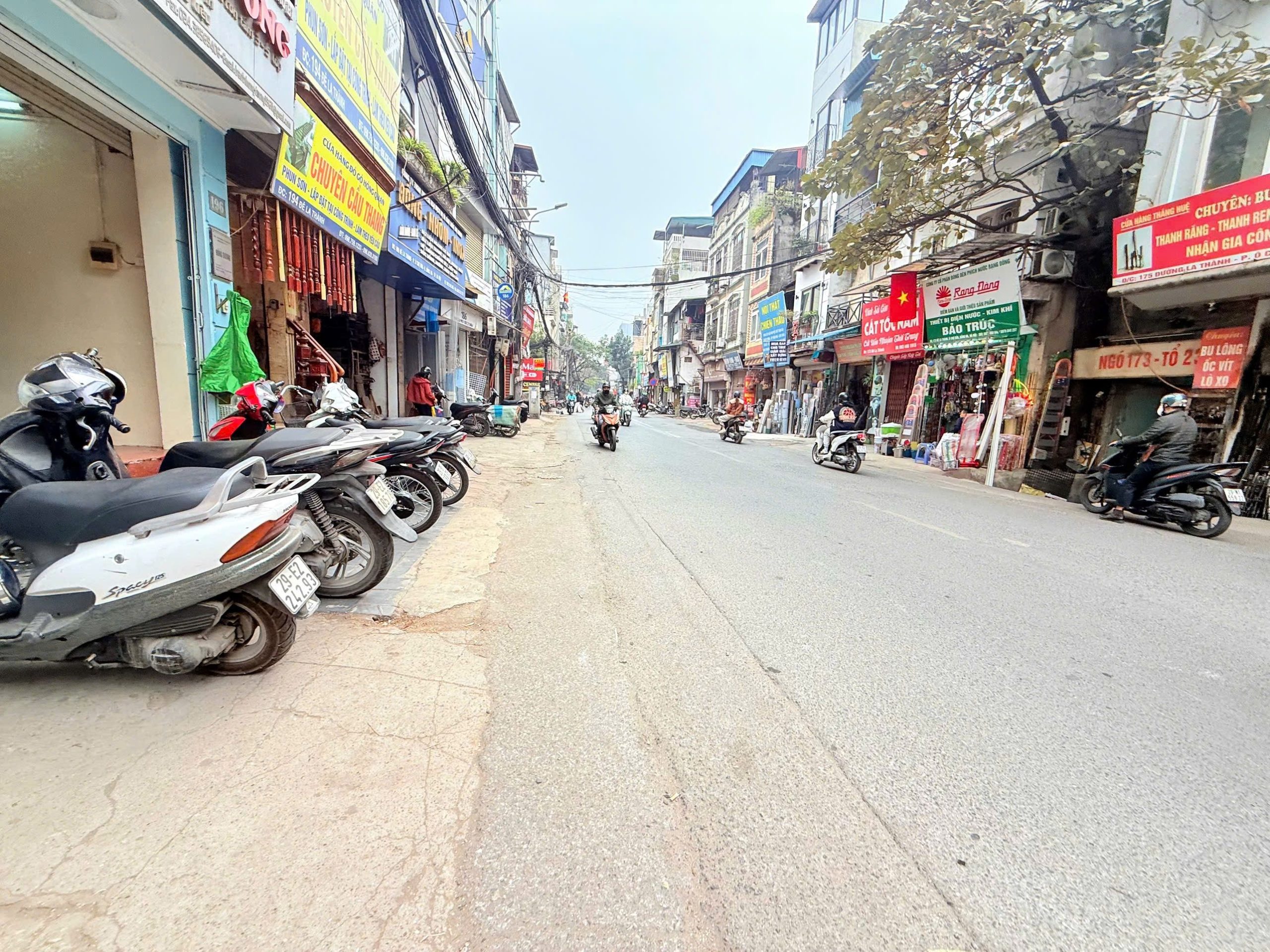 MẶT PHỐ LA THÀNH – VỈA HÈ RỘNG – KHÔNG DÍNH QUY HOẠCH – TIỀM NĂNG TĂNG GIÁ CAO