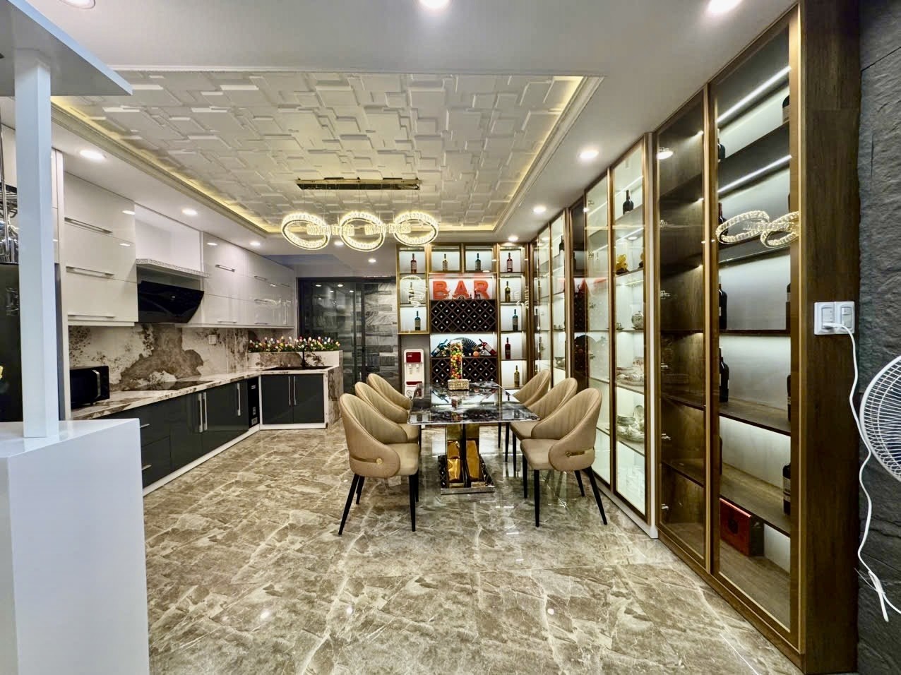 Biệt thự mini Nguyễn Mậu Tài 100m2, full nội thất cao cấp, giá 9,8 tỷ