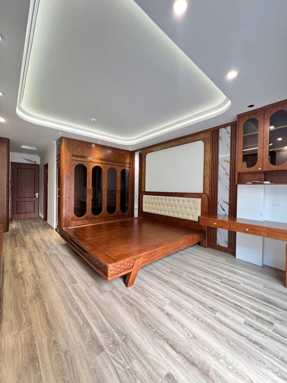 Bán nhà phân lô Trần Quốc Hoàn, Cầu Giấy, diện tích 40m², xây mới 7 tầng thang máy. Giá 21.7 tỷ4