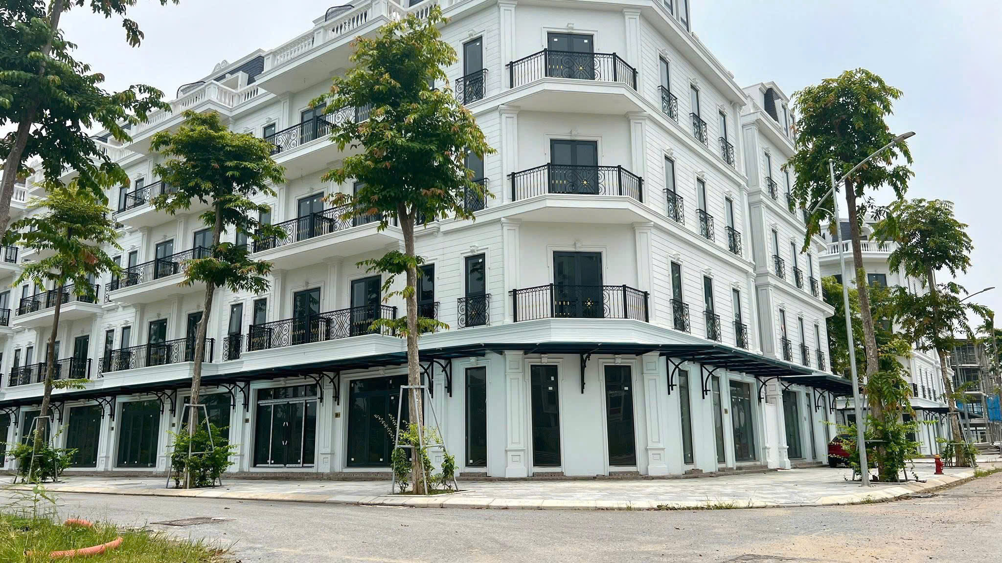 DUY NHẤT 1 CĂN LIỀN KỀ KHU ĐÔ THỊ MỚI ,ĐÔNG DƯƠNG,ĐỨC THƯỢNG ,HOÀI ĐỨC , HÀ NỘI ,BÁM MẶT ĐƯỜNG QUỐC LỘ 32, GIAO THÔNG