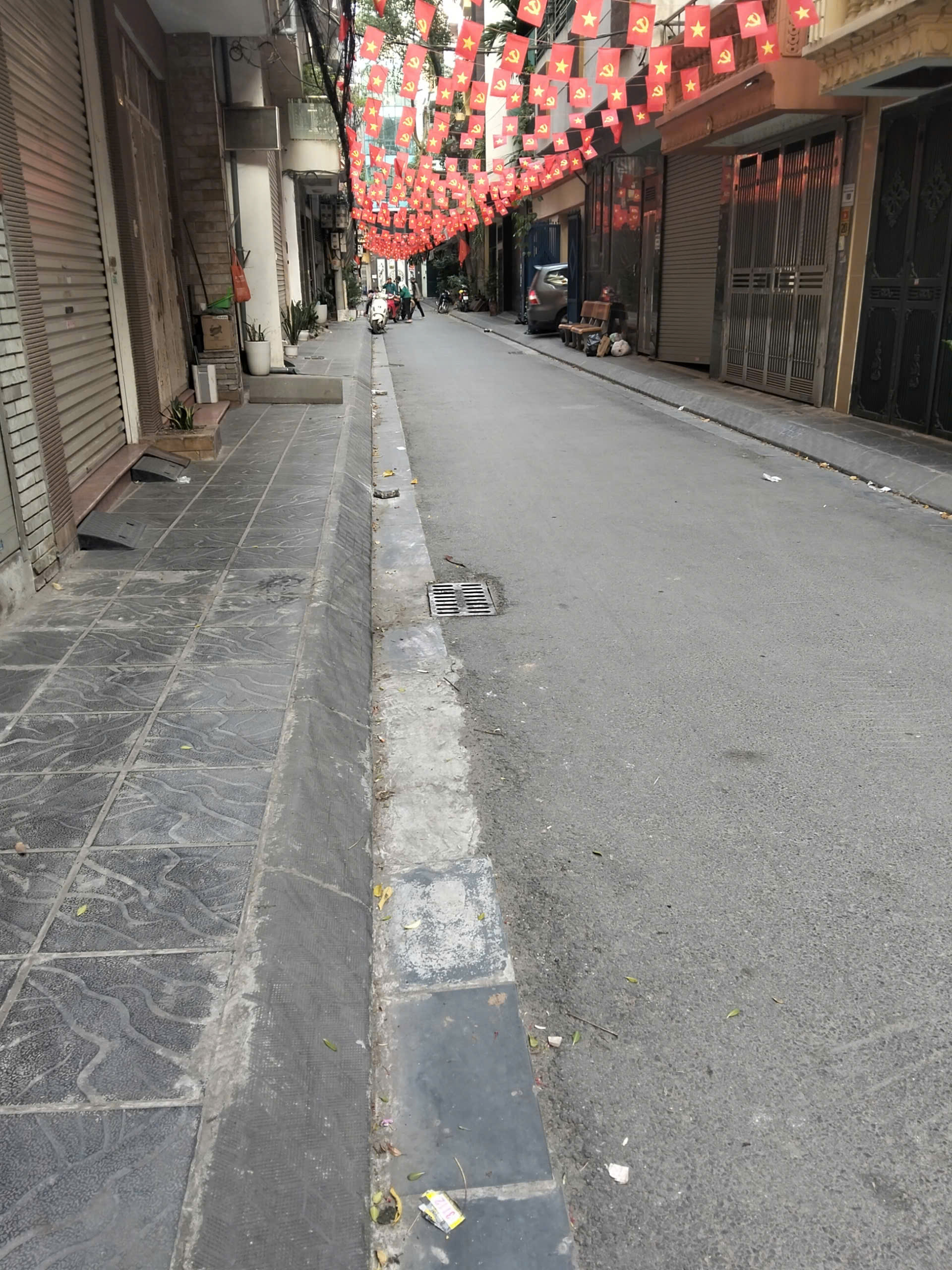 Bán Nhà Phố Tô Vĩnh Diện 96m x 3 Tằng MT 9.4m Lô Góc Vỉa Hè Ô Tô Tránh 42 Tỷ