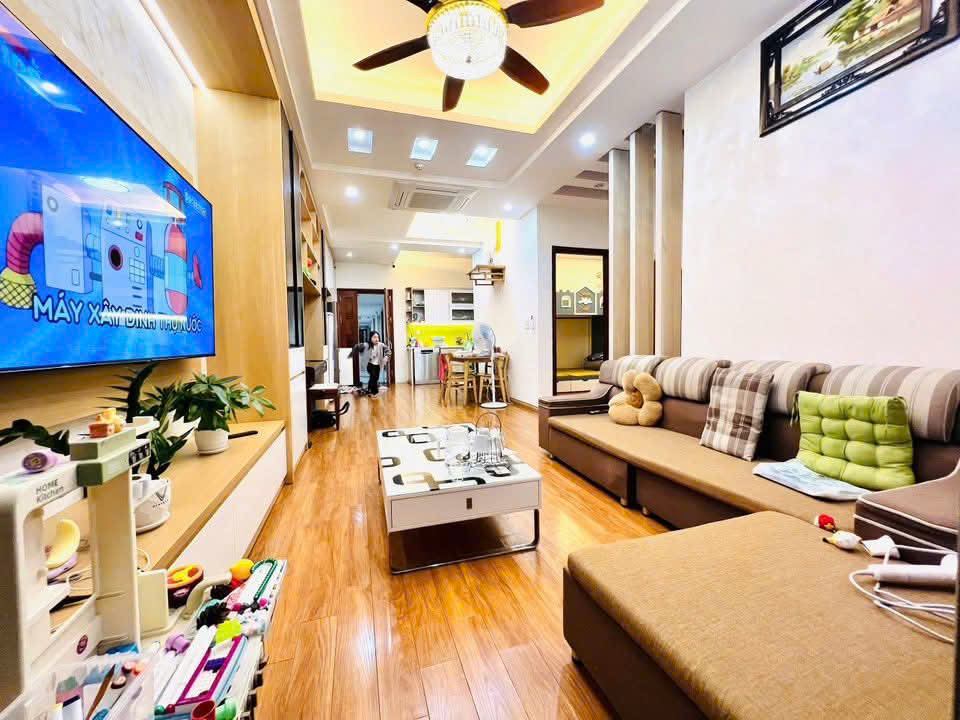 BÁN CĂN HỘ CHUNG CƯ CHÙA LÁNG ĐỐNG ĐA 70M, GIÁ 7.2 TỶ – CĂN GÓC – 2 NGỦ – Ở NGAY.