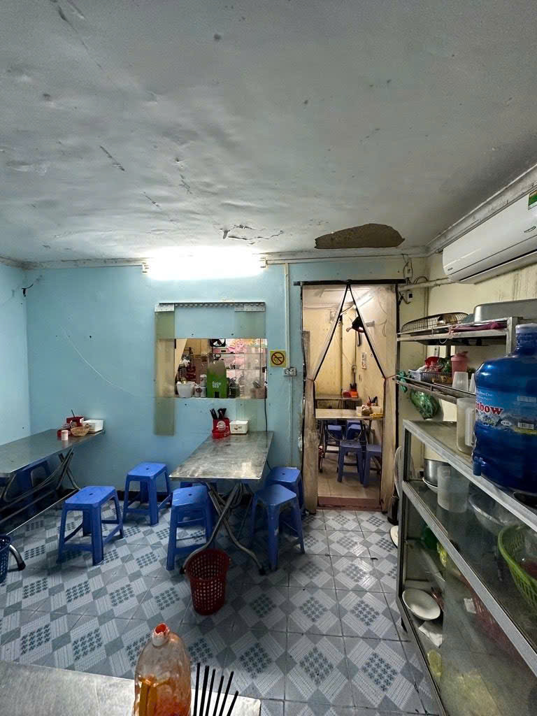 Mặt phố 8 tháng 3 mua 1 được 2 bán nhà tập thể 0M tầng ô tô kinh doanh hai bà trưng