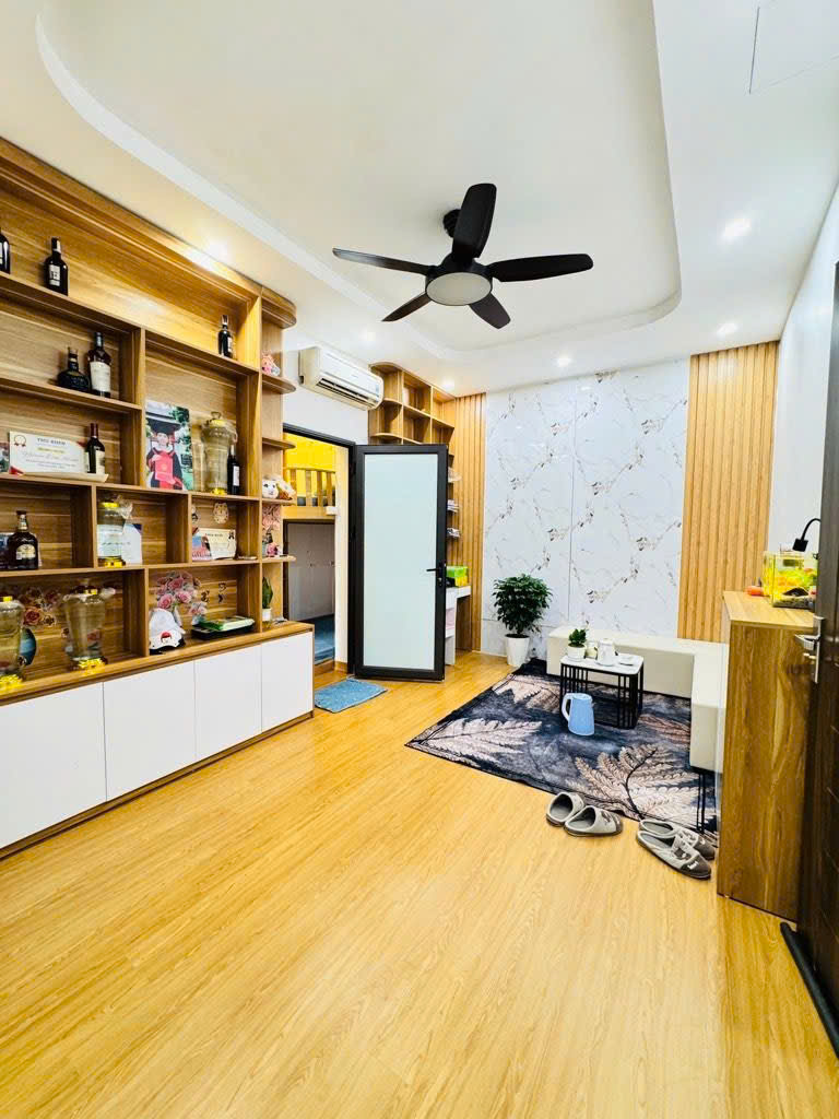 Bán nhà tập thể minh khai tầng 2 long lanh 60M ở ngay hai bà trưng