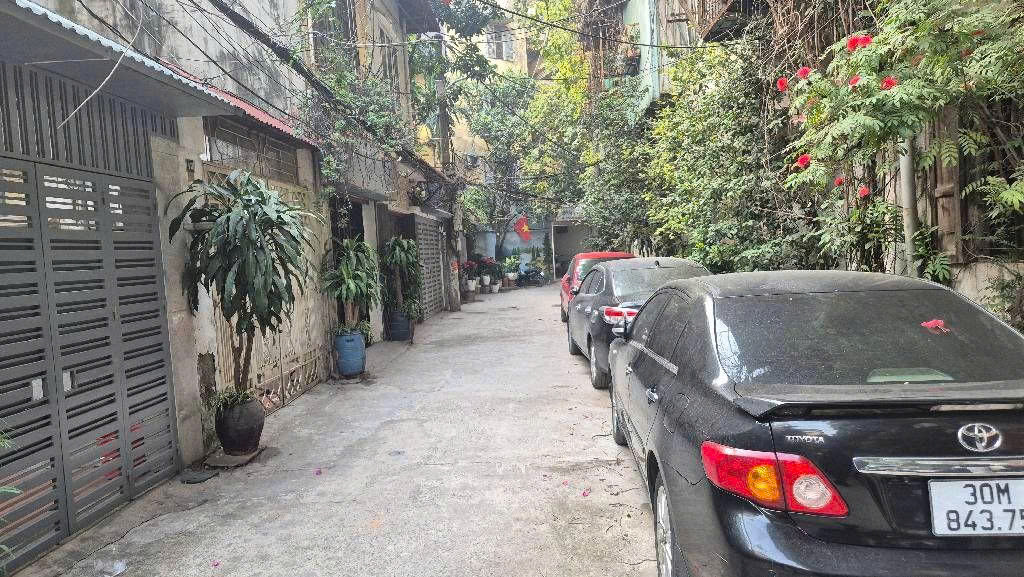 Giải phóng bán 72M tặng nhà 2 ô tô tránh kinh doanh thanh xuân