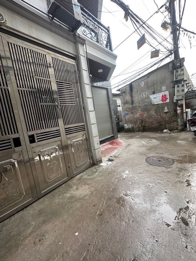 Bán nhà nam dư 5 tầng long lanh lô góc 100M ra phố hoàng mai