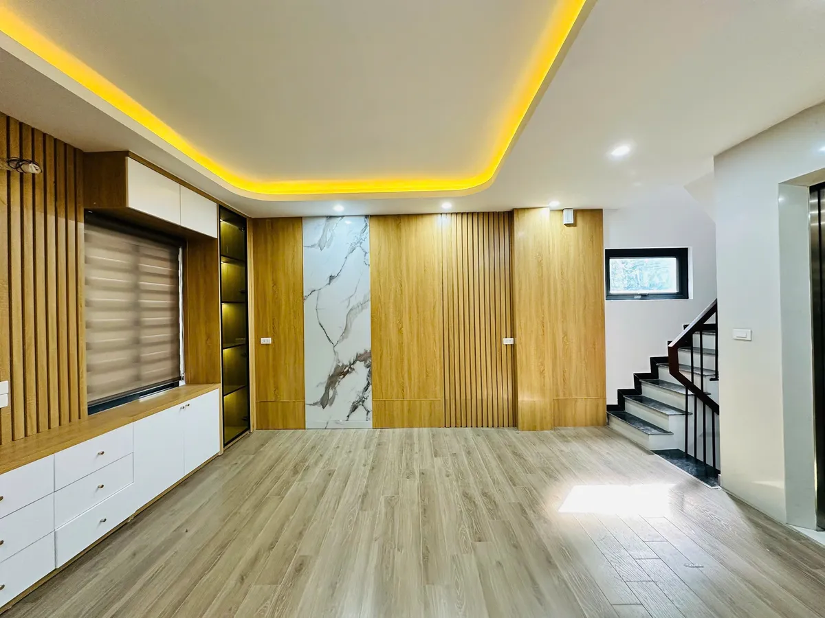 Bán Nhà 2 Mặt Ngõ Vũ Thạnh. Đống Đa. 7 Tầng Thang Máy. DT 32m2. MT 6.6m. Giá 12.1 Tỷ