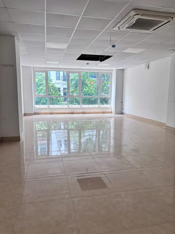 Bán Nhà Mặt Phố Trương Công Giai. Cầu Giấy. Thang Máy. Ô Tô. Vỉa Hè. DT 100m2. Giá 62.5 Tỷ.