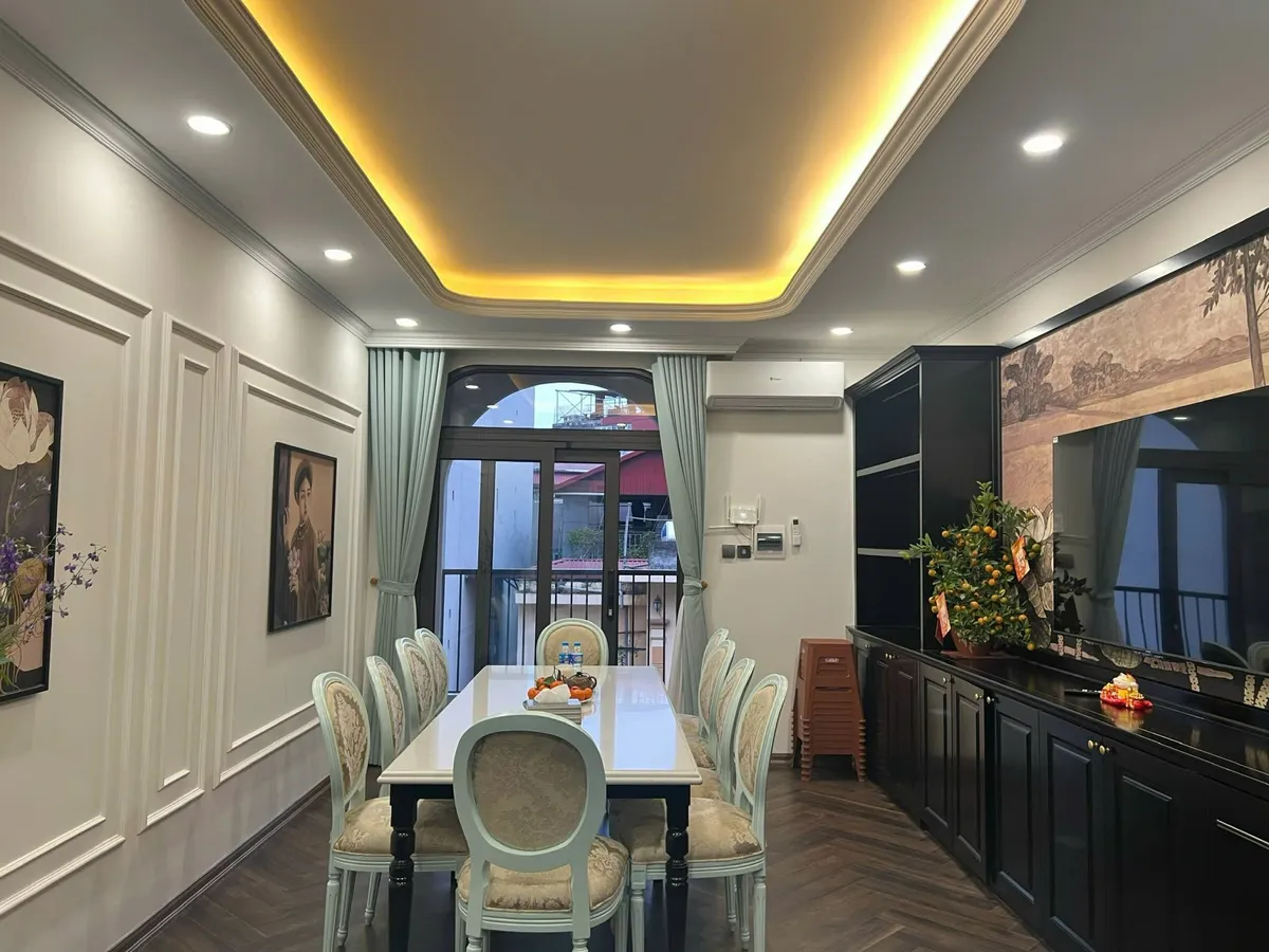 Bán Nhà Vương Thừa Vũ. Thanh Xuân. Ô Tô. DT 45m2. MT 3.8m. 5 Tầng. Giá 16.8 Tỷ