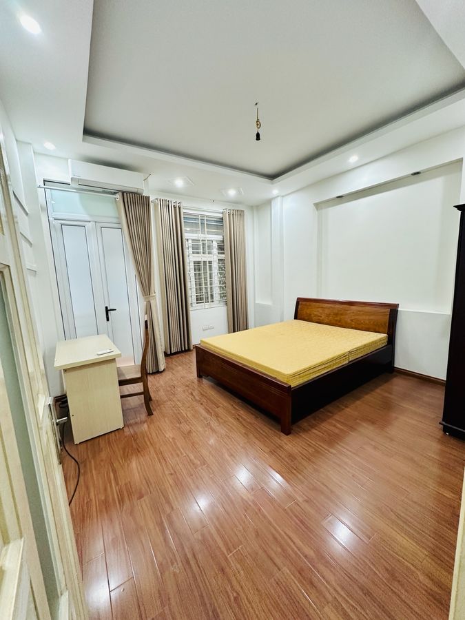 Bán Nhà Dân Xây Trường Chinh. Thanh Xuân. DT 53m2. MT 4m. 5 Tầng. Giá 13.9 Tỷ