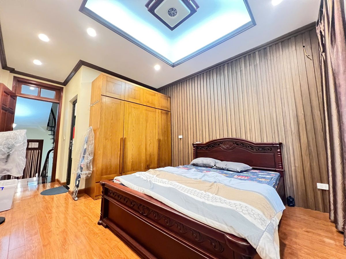 Bán Nhà 2 Mặt Ngõ Bùi Xương Trạch. Thanh Xuân. Ô Tô. DT 58m2. MT 3.8m. Giá 15.6 Tỷ.