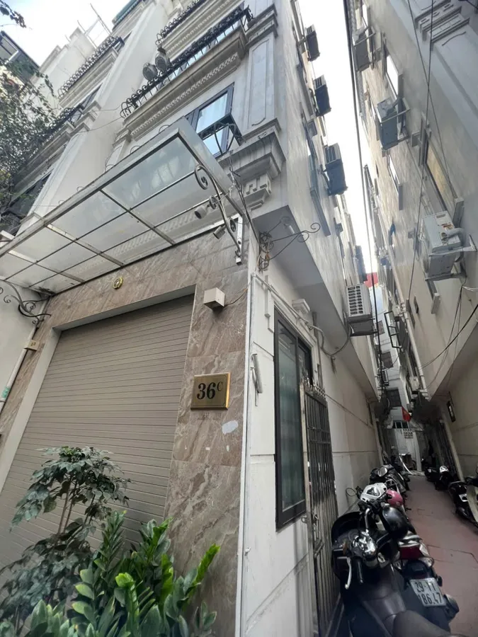 BÁN NHÀ ĐẸP DÂN XÂY LÕI Bồ Đề 35m2 X 5 Tầng 8.45 Tỷ Long Biên Hà Nội.