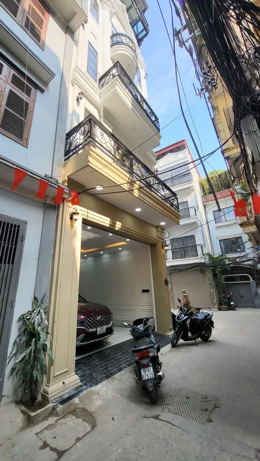 Bán Nhà Phố Tô Vĩnh Diện 60m x 6 Tầng MT 5.2m Thang máy Ô Tô Vào nhà 25.8 Tỷ Khương Đình