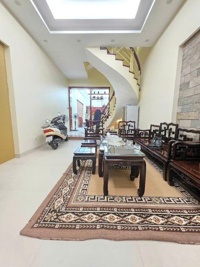 BÁN NHÀ PHÂN LÔ NGHĨA ĐÔ – Ô TÔ TRÁNH – KINH DOANH VĂN PHÒNG 43m² – 5 TẦNG – MT 3.9M – GIÁ 23.5 TỶ