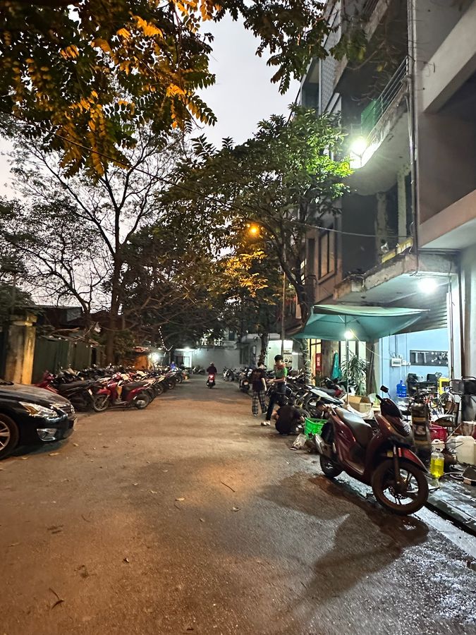 Bán Nhà Lê Văn Lương. Cầu Giấy. Ô Tô. Vỉa Hè. DT 62m2. MT 4m. 4 Tầng. Giá 21.2 Tỷ