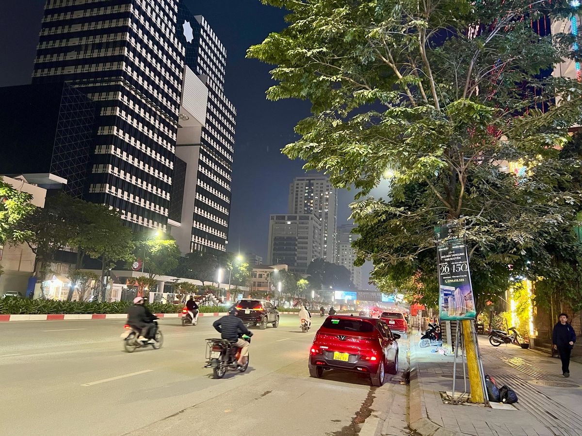 MẶT PHỐ NGUYỄN CHÍ THANH, ĐỐNG ĐA, THANG MÁY, KINH DOANH, 112m2x 8 TẦNG, MT 5m, GIÁ 68 TỶ