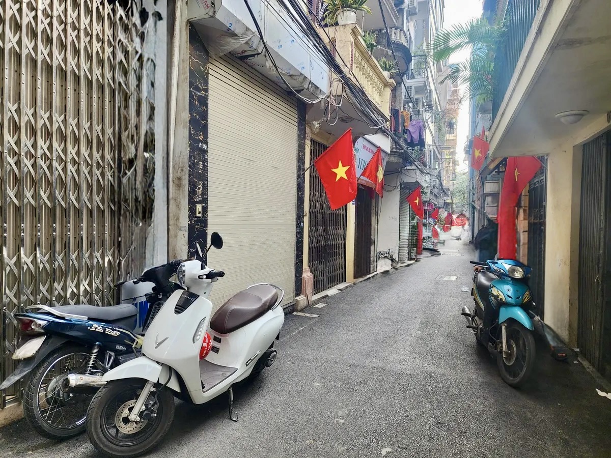 Bán nhà Khương Trung - Thanh Xuân, 46m x 4 Tầng, Kinh Doanh, 6PN, Ngõ Rộng Nông, 15 Tỷ