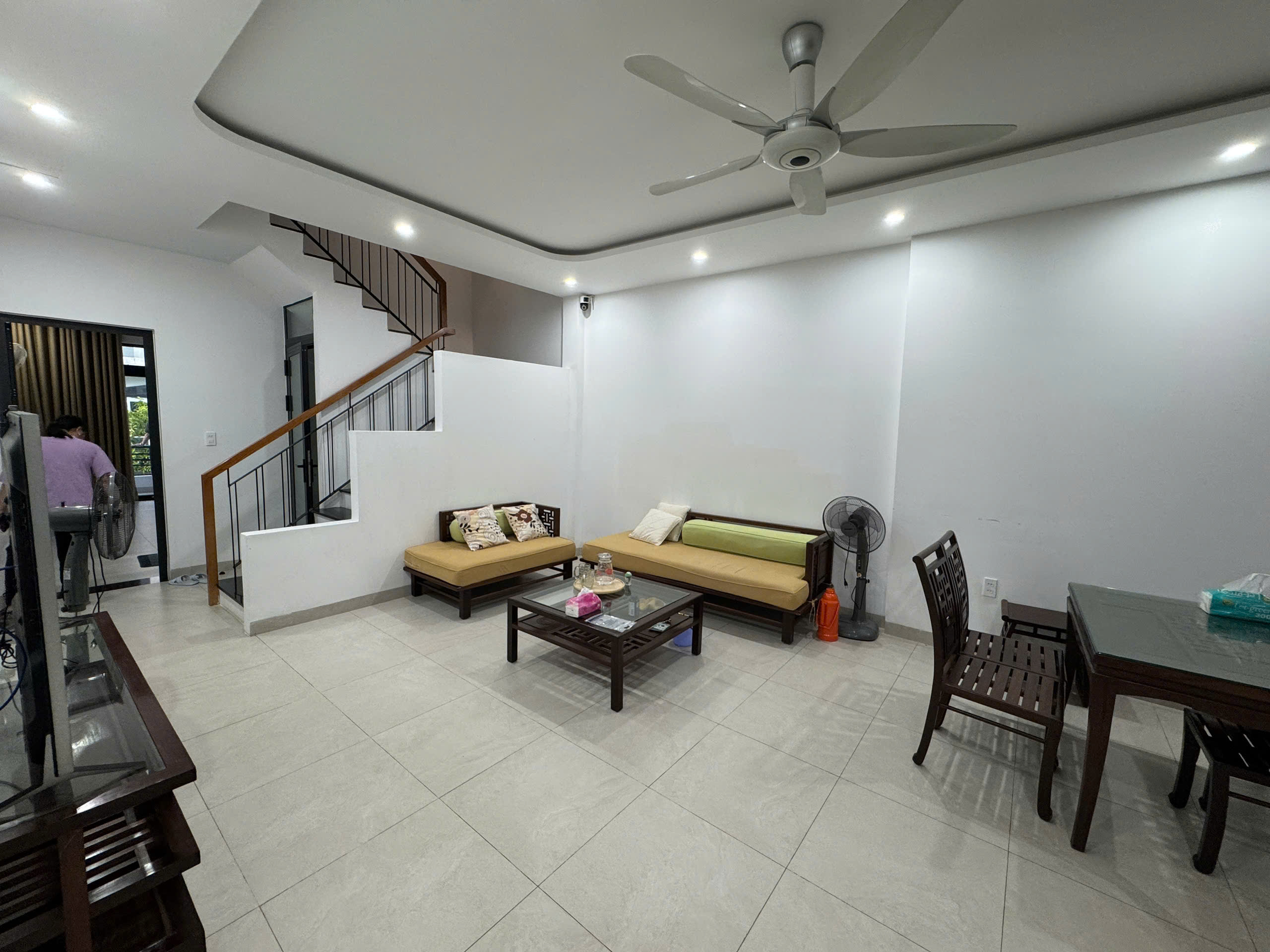 Bán nhà mặt tiền Cửu Long TT Nha Trang – kinh doanh tốt – 76m²