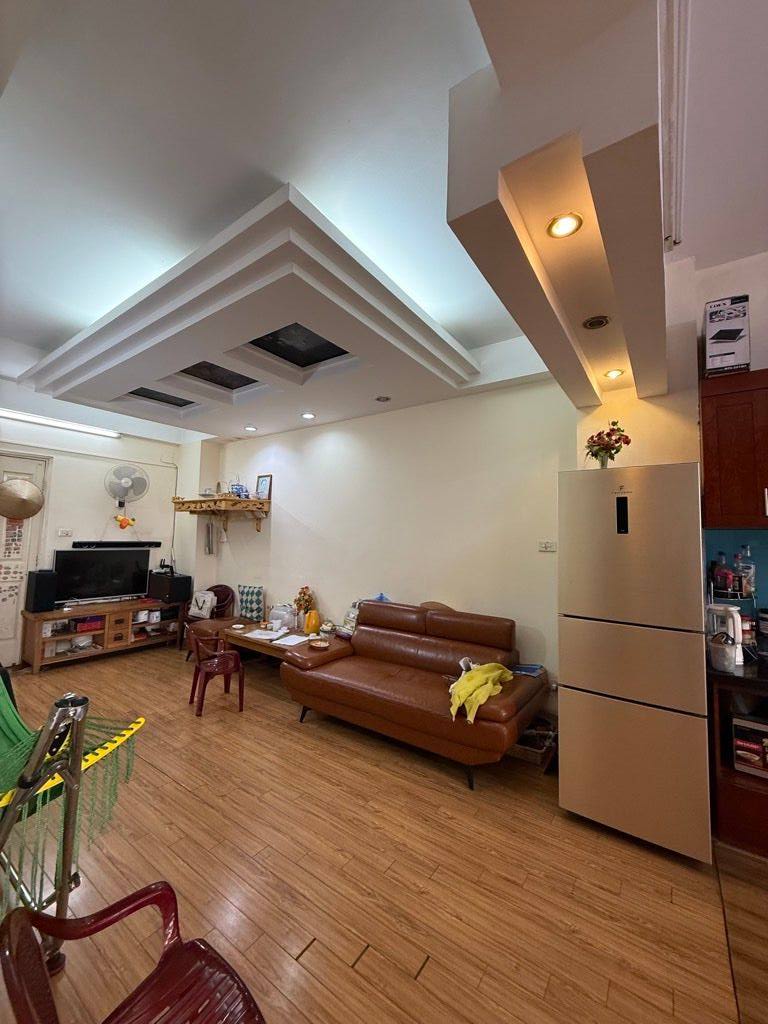 Bán nhà Cc CT9, Trịnh Đình Cửu, HN, DT 69 m2, giá bán 5.4 tỷ Mô tả: ☀️