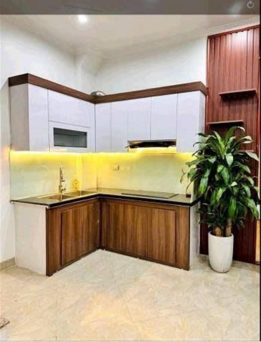 Nhà đẹp Phố Định Công Thượng- 46m*5tầng*4,5,MT-ô tô cách 15m-Kinh doanh. Giá 12 tỷ