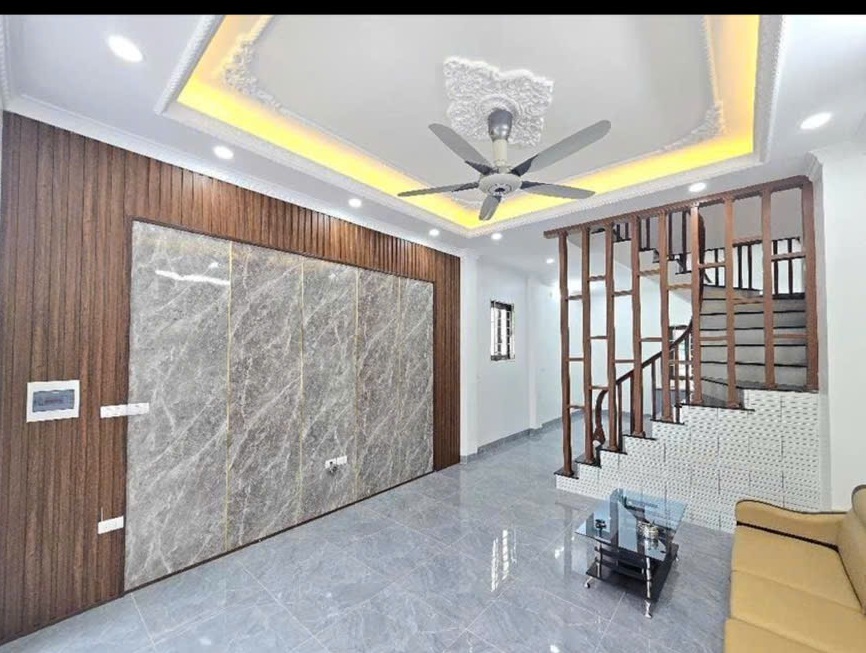 Bán nhà đẹp phố Lạc Long Quân 40m2 4tầng mặt tiền 4m nhỉnh 9tỷ Tây Hồ