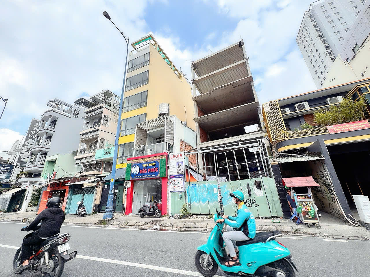 BÁN NHÀ 2 TẦNG MTKD Đ.VÕ VĂN KIỆT, QUẬN 1 - NGANG 4M*23M - CHỈ 29,5T - CHÍNH CHỦ * LH GIANG GIANG: 093.86.76.685